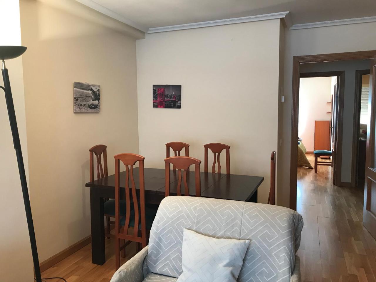 Ferienwohnung Apartamento La Cenicienta León Exterior foto