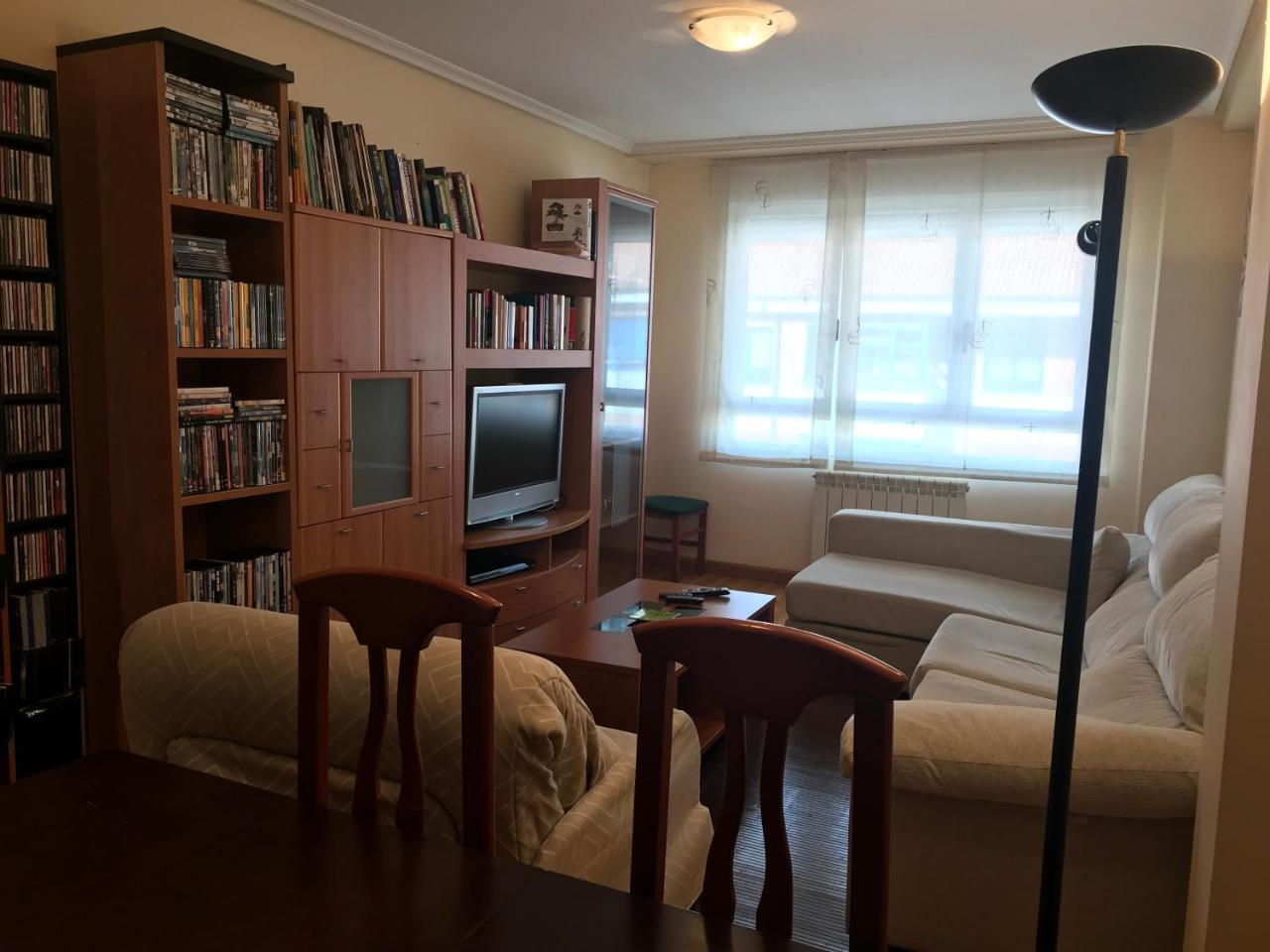 Ferienwohnung Apartamento La Cenicienta León Exterior foto